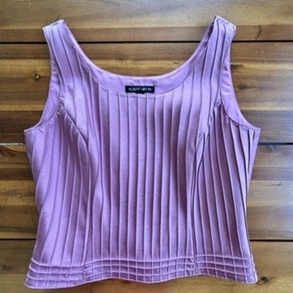 Albert Nipon Tops - Albert Nipon Silk Pleated Tank Top Lilac Sleeveless‎ Blouse Size 10